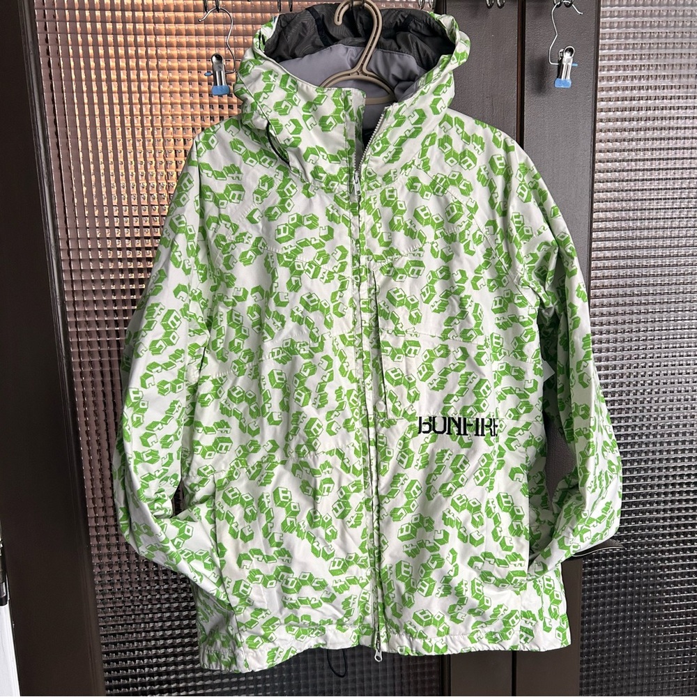 Bonfire snowboarding company- men’s large snowboarding jacket